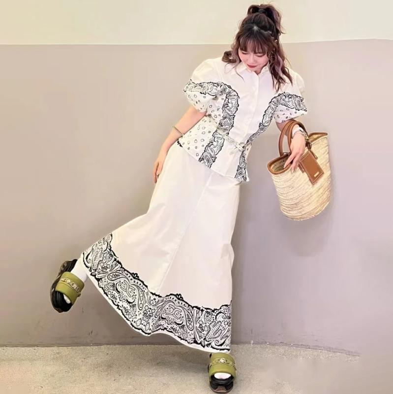ペイズリー柄 シャツ プリント パフスリーブ 綿 トップス スカート 韓国 シンプル カジュアル 普段使い おしゃれ おでかけ 白 半袖 フレア ロング