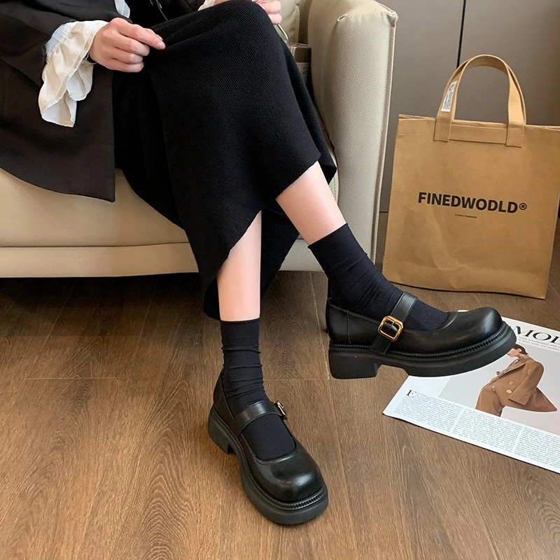 厚底ローファー 浅いカレッジスタイルの靴 幅広で太めのプラスサイズ婦人靴