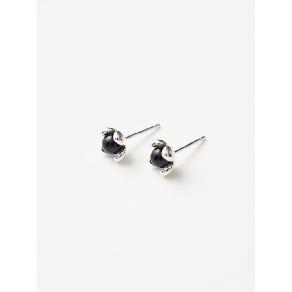 TOUT オニキスフラワーピアス 925 シルバー