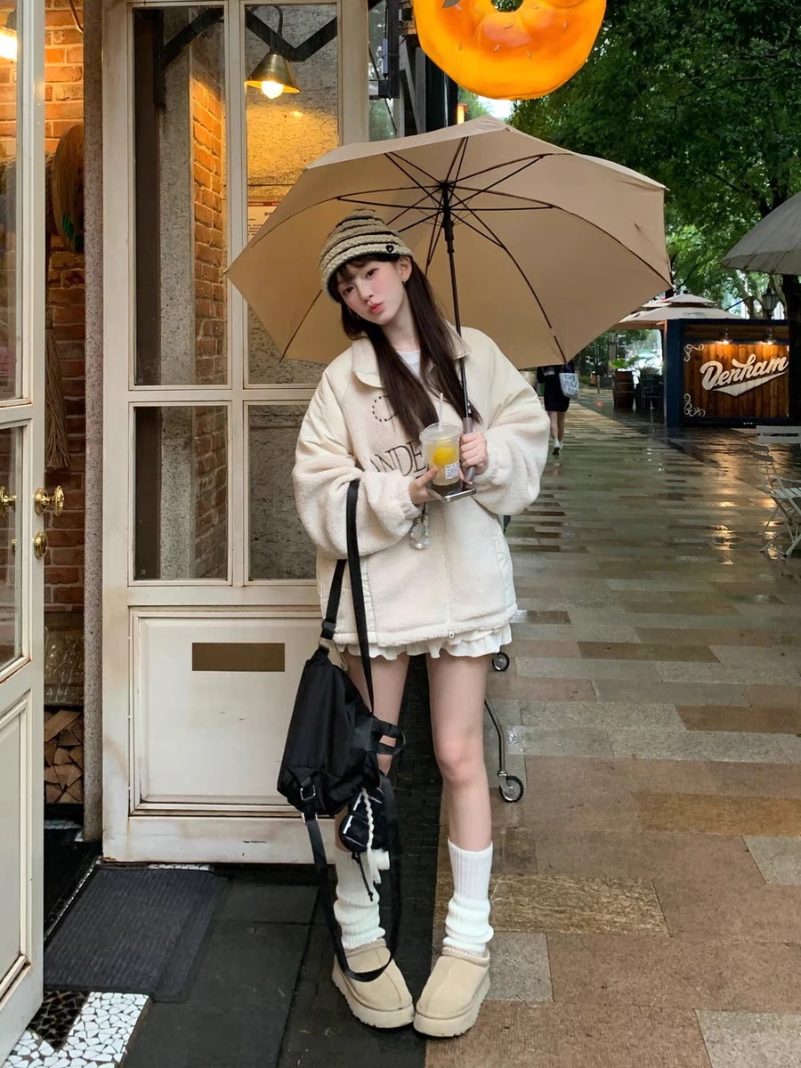 【3日で出荷】アメリカン レトロ プラッシュジャケット ファーコート 暖かい 厚手 秋 冬 新着情報 韓国ファッション エンブロイダリーロゴボアジャケット