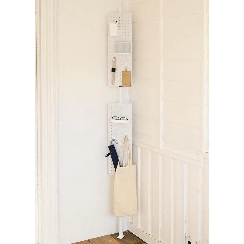 【即納】[山善] 突っ張り パーテーション 有孔ボード 棚 パンチングボード ラック 壁面収納 カンタン設置 幅20奥行7高さ190-260cm 隙間収納 賃貸 組立品 マットホワイト WJP-7