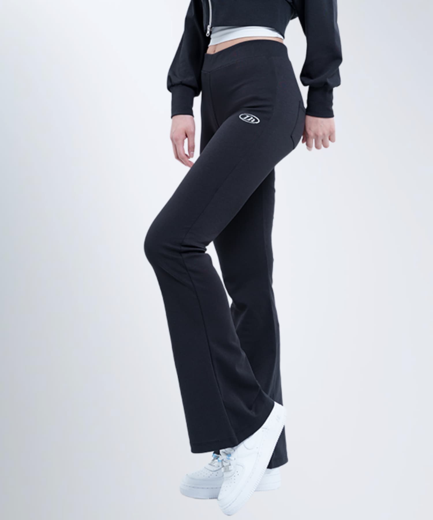 DNロゴ ブーツカットパンツ