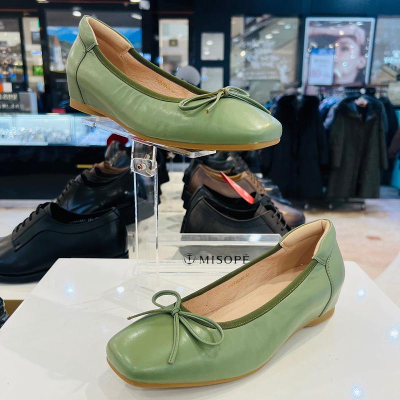 by 女性 リボン飾り付きパンプス(4cm) 112515010-1