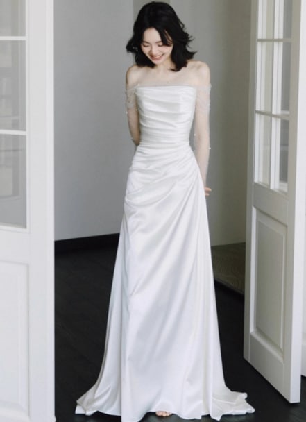 ウェディングドレス ベアトップ シースルー袖 ハンドドレープ 憧れのドレス 披露宴