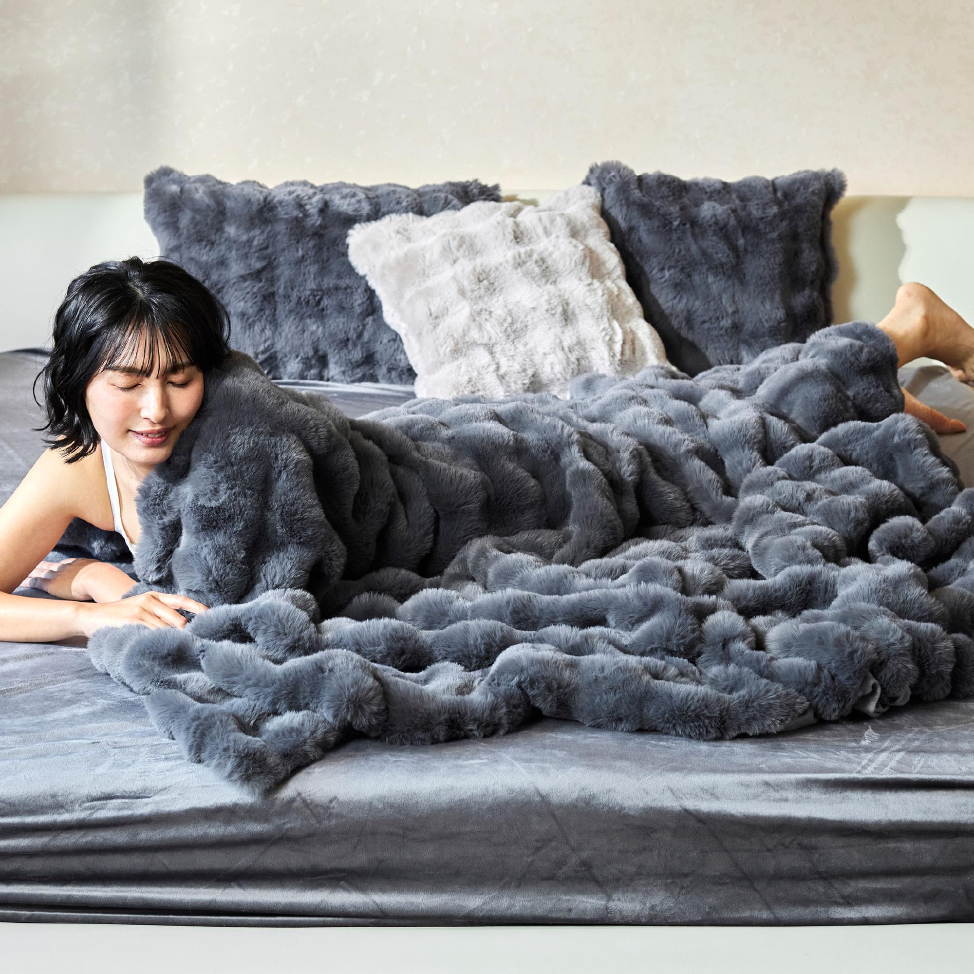 Baldur ふわとろ毛布 シングル 冬用 ふわふわ毛布 厚手 高密度 3cm ロング毛 大人用 ソファー掛け 柔らかく肌触 暖かい 丸洗い 可能 ぬくもりキープ (ダークグレー 140×200)