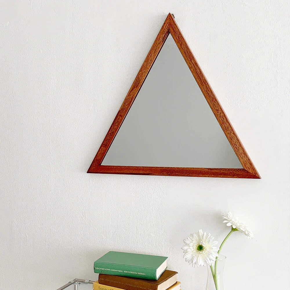 原木の三角鏡 韓国インテリア ヴィンテージ 壁掛け ラワンの原木 ブラウン 60×52cm 14,839円