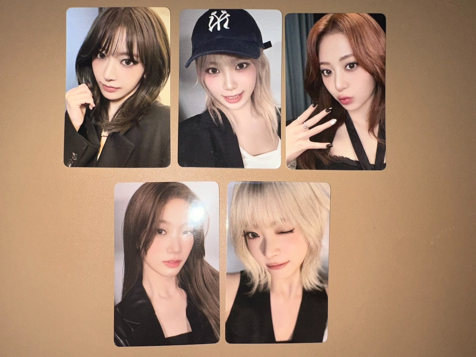 lesserafim hot トレカ 公式 特典 中華 一直娯 yzy 幸運トレカ 5枚セット