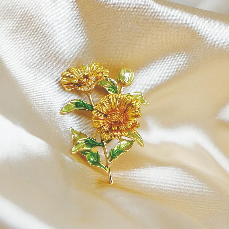 【10点セット】エレガントでシンプルなデイジーブローチ気質多用途コートカーディガンアクセサリーレトロファッションピンコサージュ70