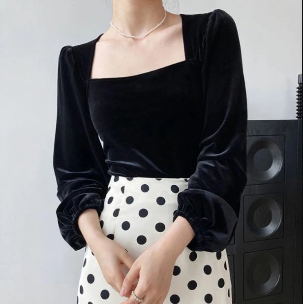 ベロアトップス ブラック トップス カットソー 袖あり 長袖 スクエアネック 襟なし ベロア お得 かわいい 大人可愛い きれいめ 大人 上品 おしゃれ お洒落 清楚 大人女子 ラブリー キュート エ