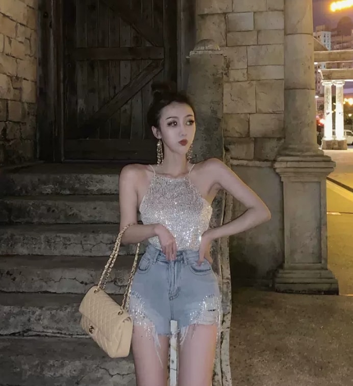 ボトムス パンツ デート デニムパンツ ショートパンツ ショート ショート丈 ハイウエスト デニム かわいい 大人可愛い きれいめ シンプル カジュアル 大人 上品 おしゃれ お洒落 主役級 存在感 6,980円