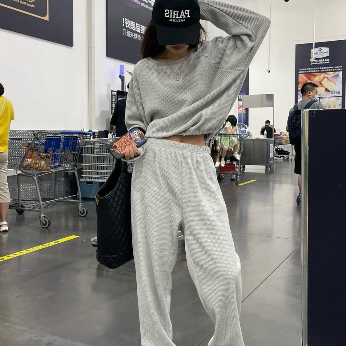 2点セット セットアップ 上下セット トレーナー ラウンドネック 長袖 ミディアム丈 プルオーバー パンツ ジョガーパンツ ロング丈 ウエストゴム 部屋着 ルームウエア かわいい 大人可愛い きれいめ