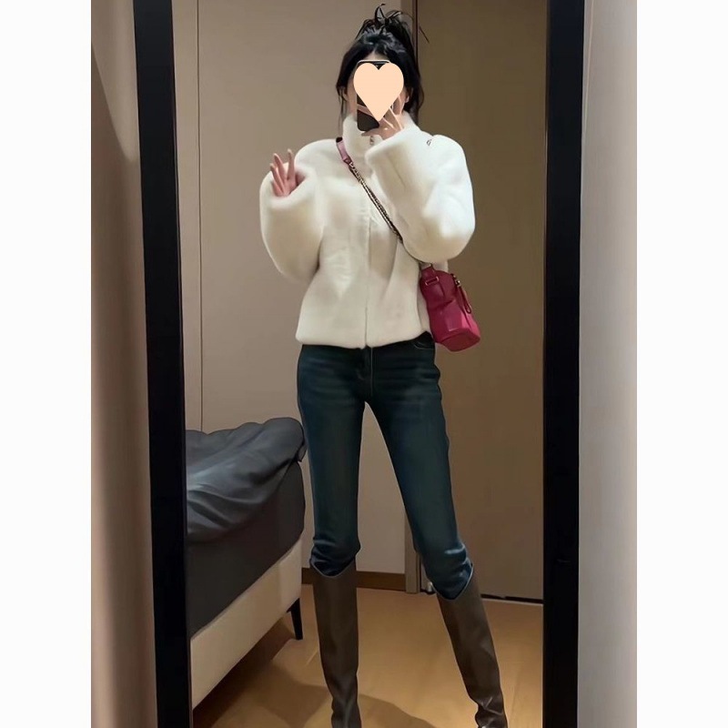 2025 冬小さなスタンドカラー厚みのあるミンクぬいぐるみショート環境に優しいレザー気質毛皮ジャケット女性