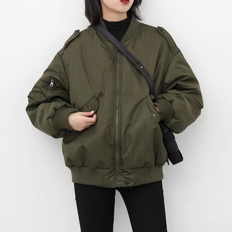入荷 中綿ジャケット レディース 中綿コート ダウンコート スポーツ アウター 無地 カジュアル 暖かい 保温 おしゃれ かっこいい 運動着 6,570円