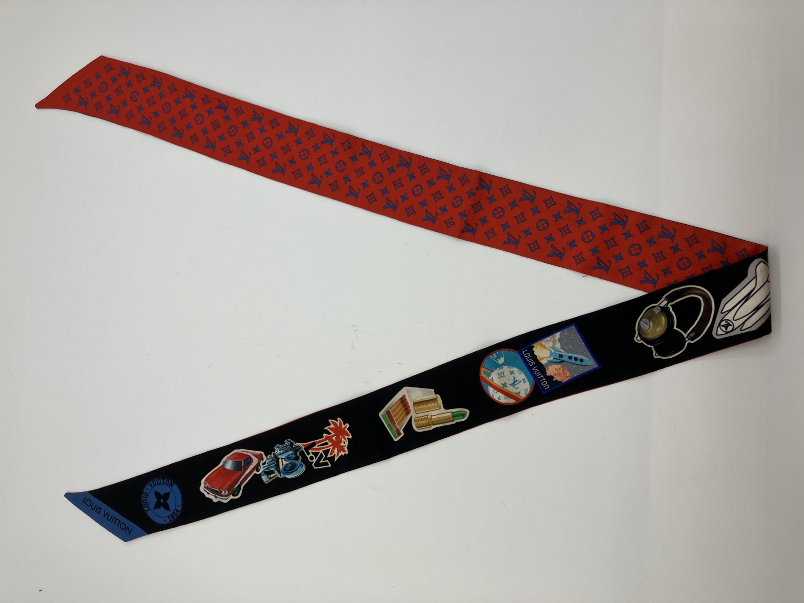 M62746 ワールドツアーBBバンドー モノグラム スカーフ シルク レッド×ブラック　120-5ｃｍ