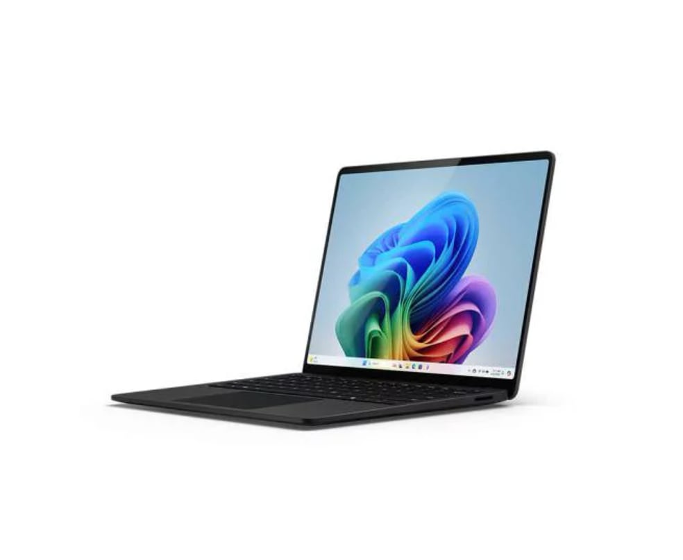 Surface Laptop ��7���� EP2-18288 [�u���b�N]