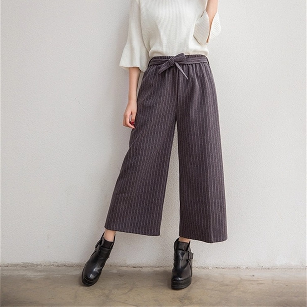 ワイドパンツ ボトムス ストライプパンツ フレアパンツ ストライプ柄ワイドパンツ ウエストリボン アンクル丈 ワイド ストレート センタープレス ストライプ柄 アースカラー レディース かわいい