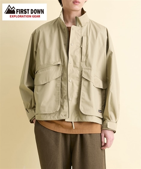 ジャンパー・ブルゾン 多ポケット　フィールドブルゾン　ファーストダウンエクスプロレーションギア　防風　はっ水