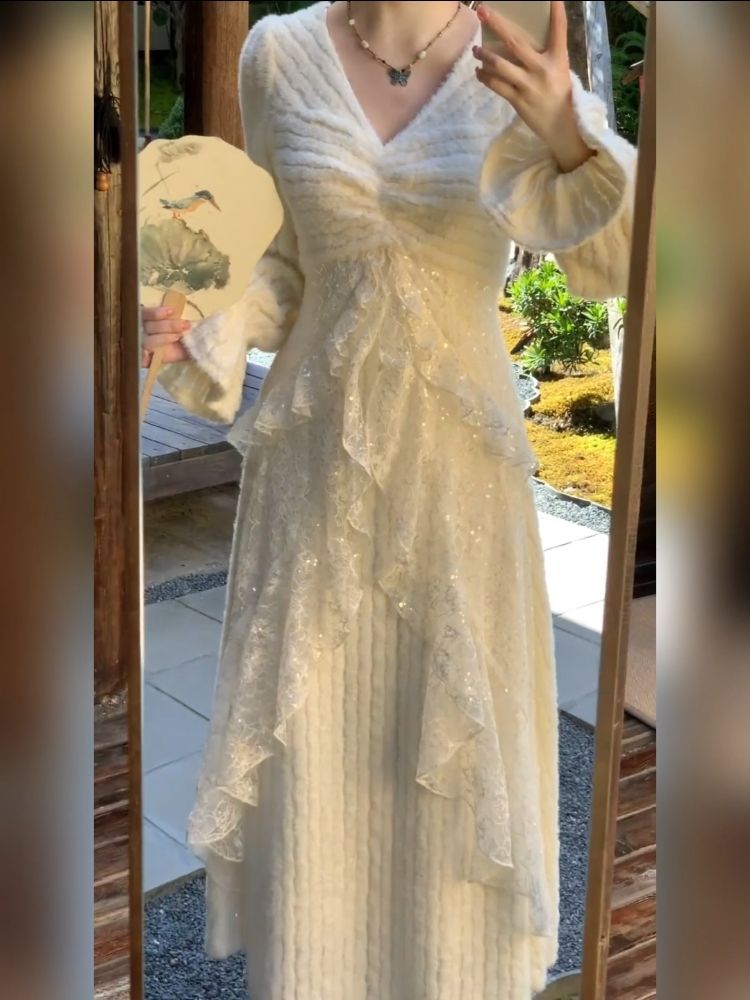 ベルベットのセレブフレンチステッチロングスカート厚みのあるの気質と見栄えの良いスカート女性用白いレースのドレス