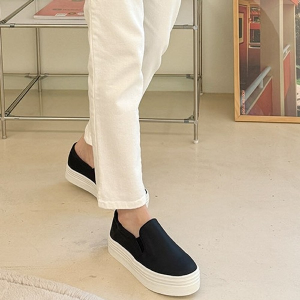[Ninas Paris] 4cmチャンキーヒールベーシックスリッポン