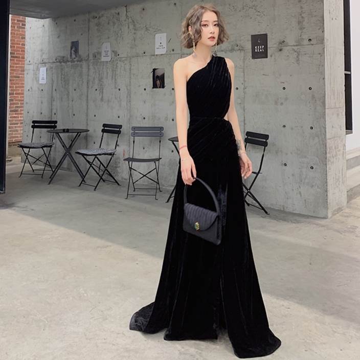 ロング ドレス パーティードレス 個性的 黒 袖なし ワンショルダー マキシ丈 スリット 肩出し セクシー スレンダー カッコイイ 結婚式 二次会 お呼ばれ フォーマル 演奏会 ピアノ 発表会 ドレス