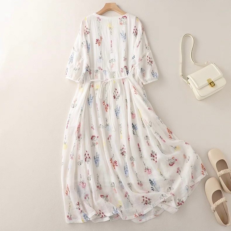 レディース ワンピース フレア 7分袖 Uネック ラウンドネック Aライン フェミニン 刺繍 リボン ウエストマーク ウエストリボン かわいい 大人可愛い おしゃれ こなれ感 ガーリー ヴィンテージ