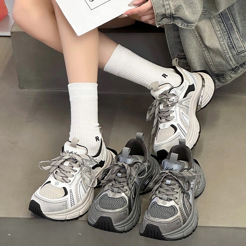 2色春作厚底スニーカー厚底シューズレディース靴通気性軽量カジュアル身長アップランニング可愛いシューズ