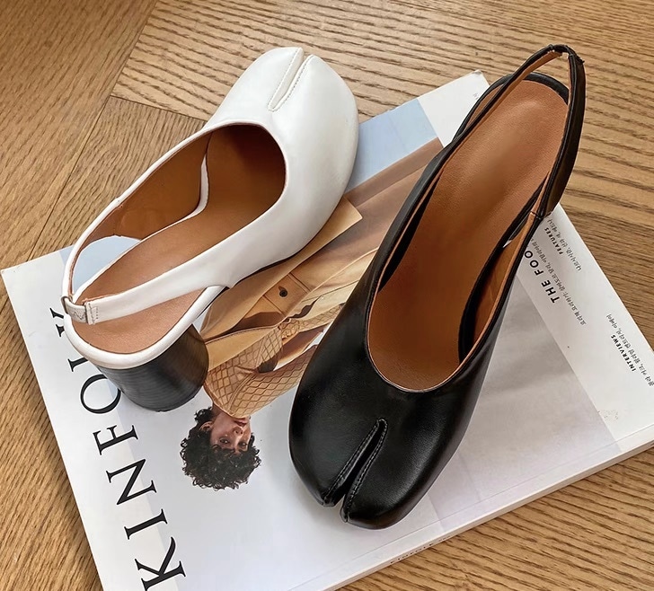 レディース パンプス サンダル ハイヒール 7cm 太ヒール ラウンドトゥ 美脚 脚長 かわいい 大人可愛い きれいめ シンプル カジュアル 上品 おしゃれ かっこいい ラブリー キュート ガーリー