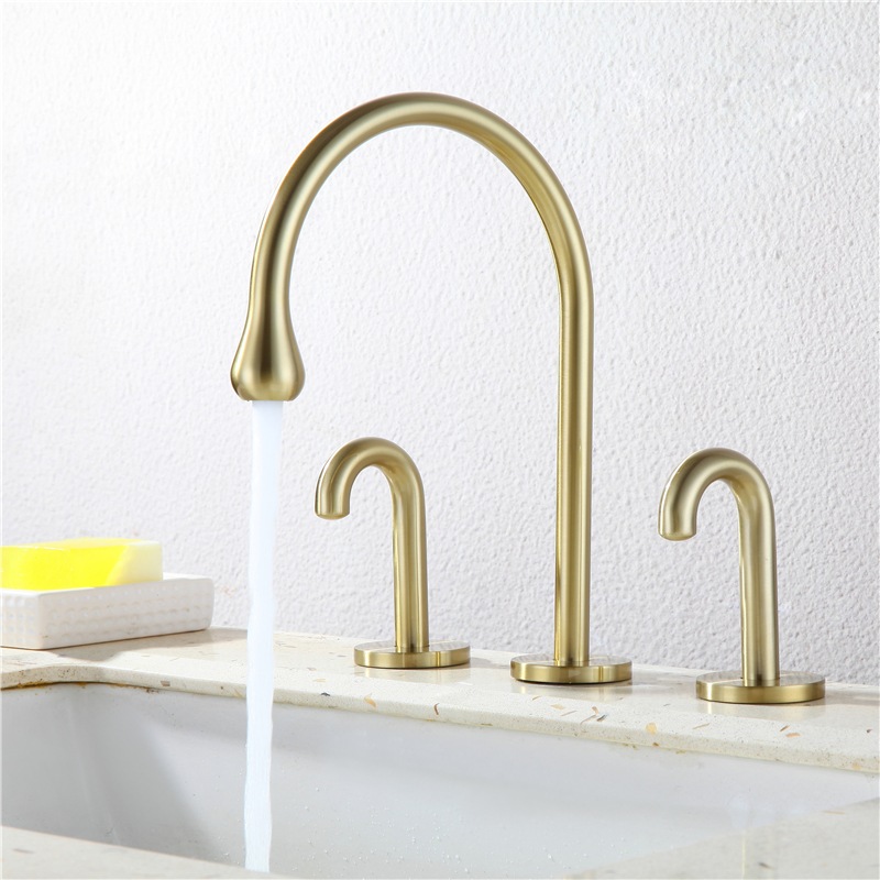 ファッションハイエンドの新しいスリーピース銅ブラシゴールド盆地蛇口 Brushed gold basin faucet 7,600円