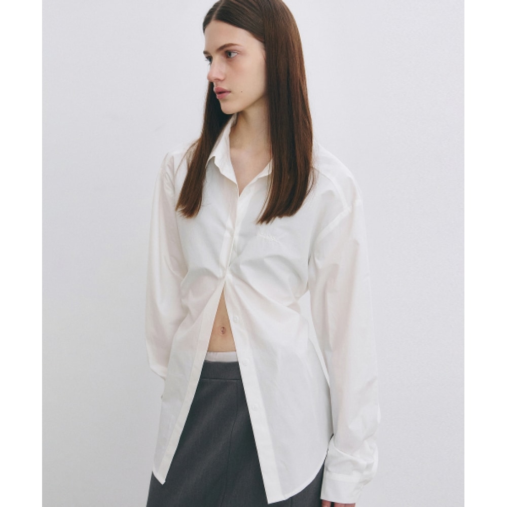 NICK&NICOLE ミニマルルーズフィットストラップシャツ_アイボリー