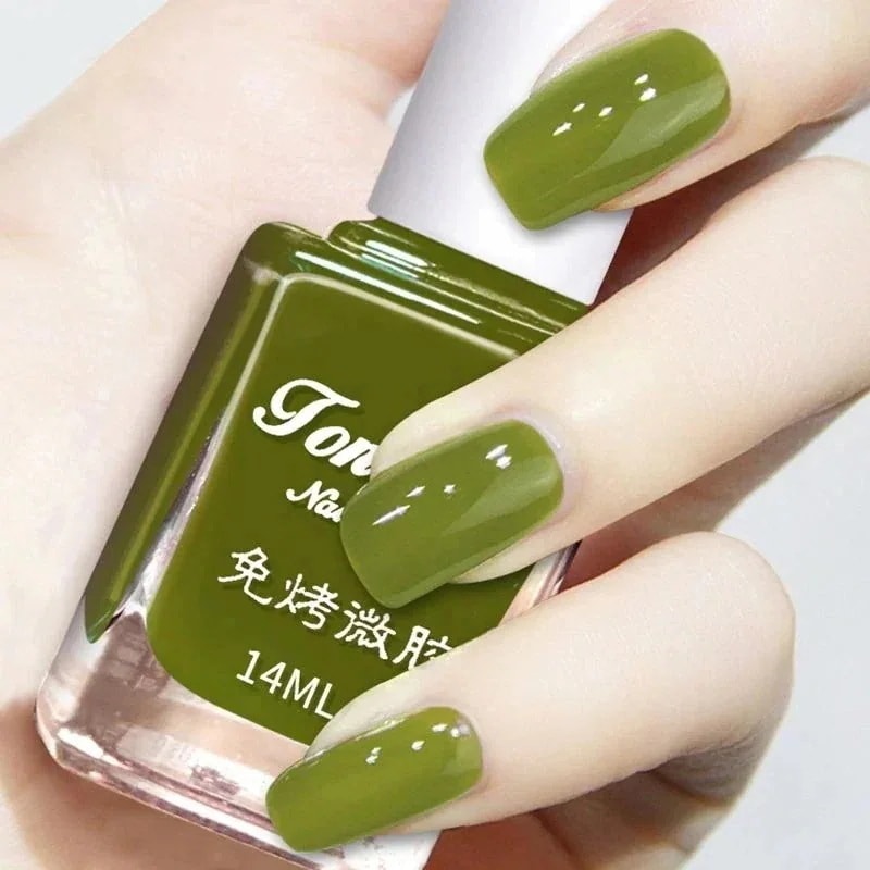 1つ買うと1つ無料 マニキュアは非焼成剥がれません白化は落ちにくい耐久性のある防水アボカドグリーンのファッションカラーマニキュア