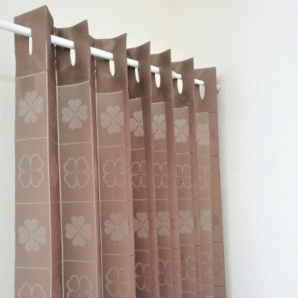 2WAYパタパタカーテン 間仕切り 暖簾 ロング アコーディオン カーテン 日本製 フリーカット クローバー ブラウン 幅100cm丈220cm（1枚入り）