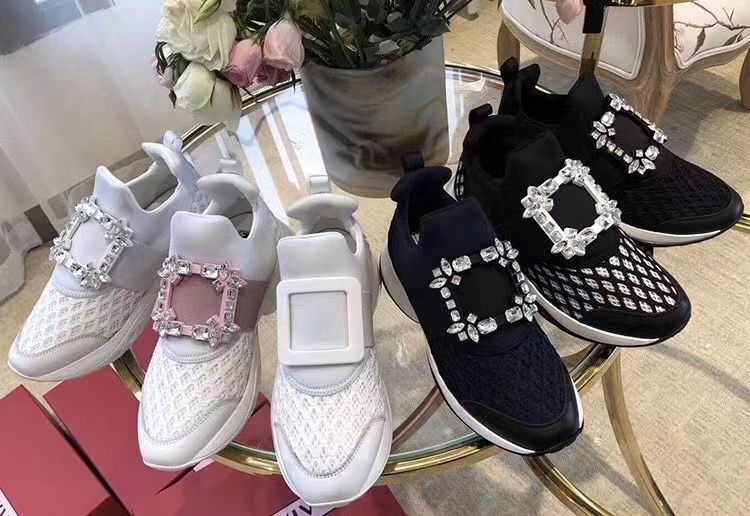 【1つ買うと1つ無料】【】 モチーフ 厚底 スクエア 黒 レディース メッシュ スポーツシューズ ビジュー スニーカーシューズ