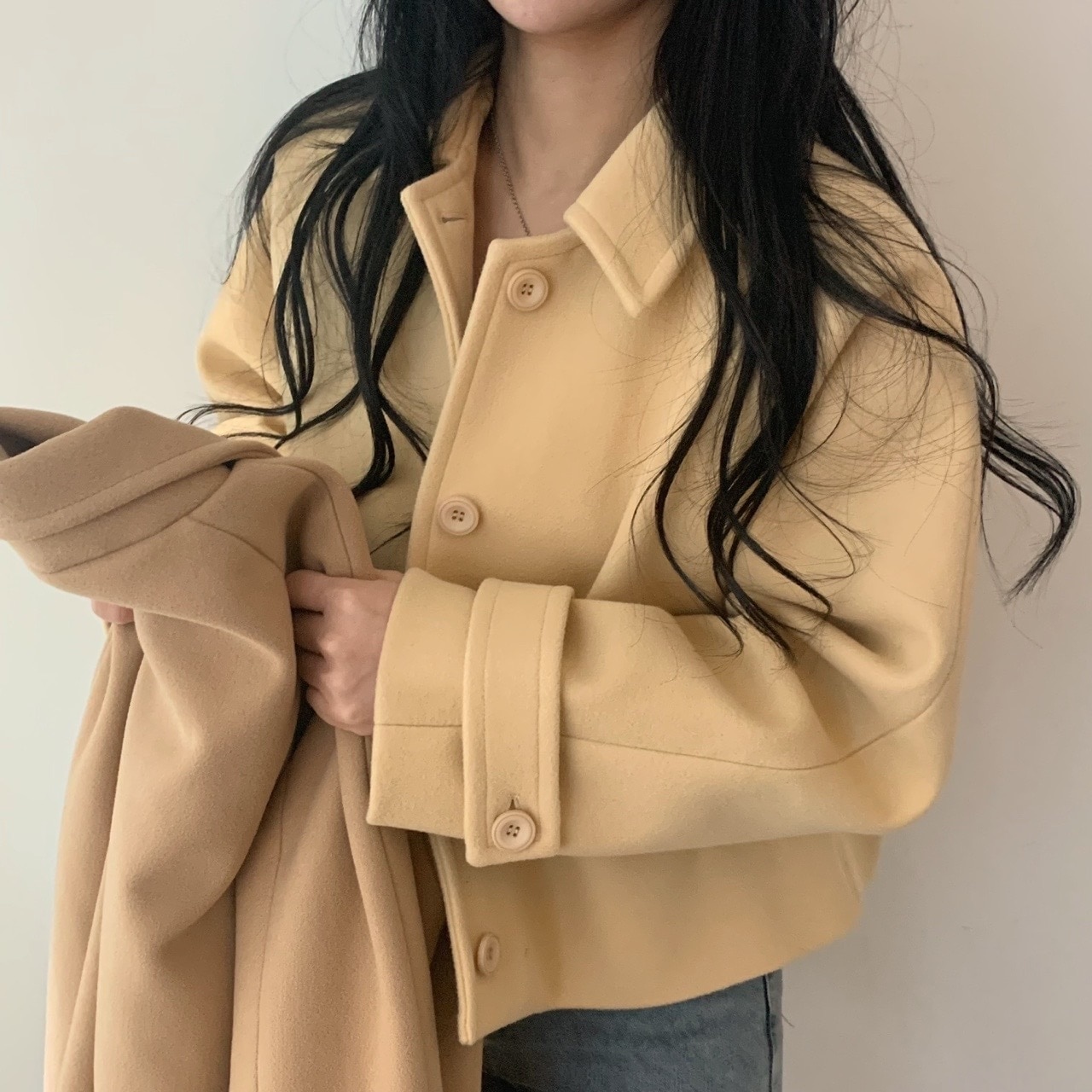 2024 秋冬アウター ショートコート ボタン 襟 長袖 秋冬 白 黒 黄色 茶色 おしゃれ かわいい 韓国ファッション レディース お出かけ安い