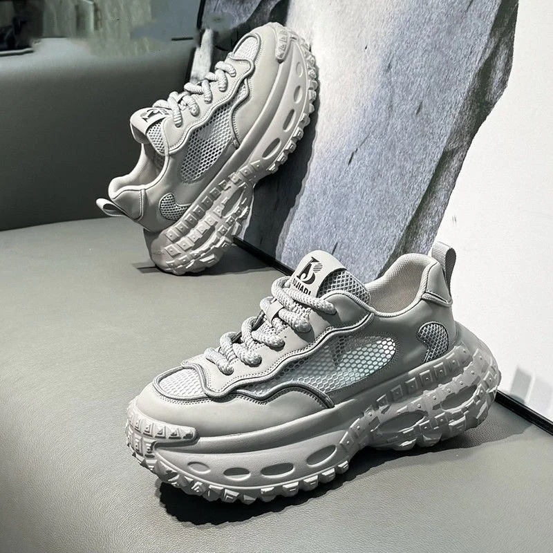 サマー 2024 新しい メンズ 通気 網面 カジュアル シューズ 流行り ファッション 厚底 スポーツシューズ 6,605円
