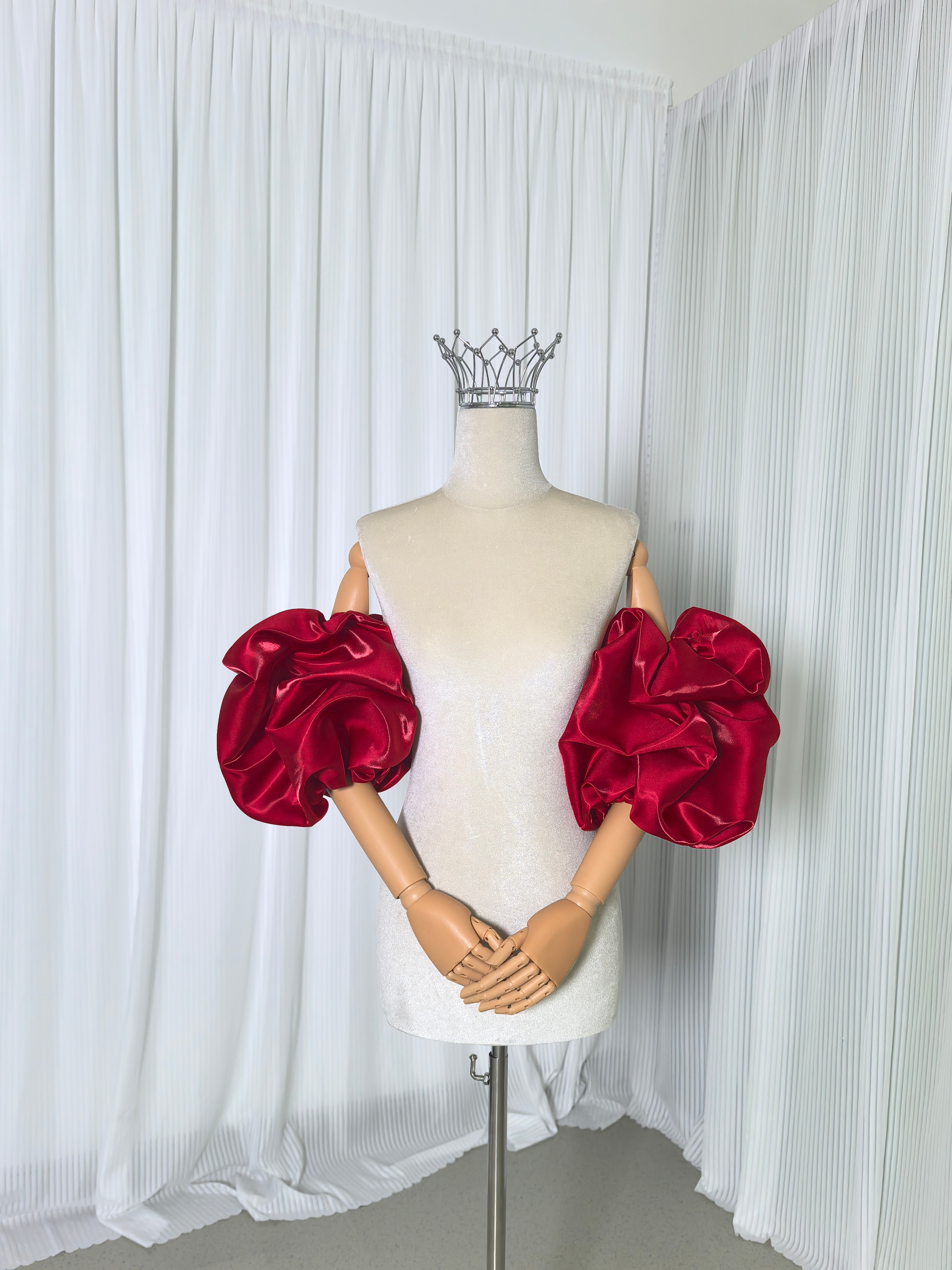 パフスリーブ ワインレッド 取り外し袖 光沢感 ラッフルフリル 可愛い 色直し 花嫁 前撮り 9,352円