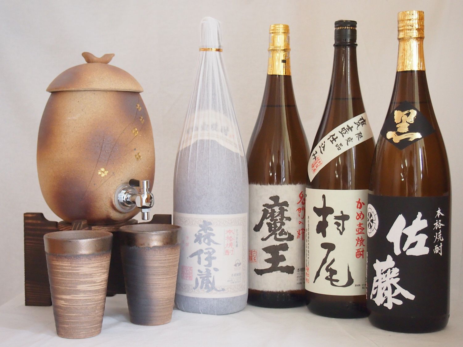 信楽焼明山窯　焼酎サーバー　火色金小紋　2200ｃｃ(滋賀県)+萬古焼備前金彩焼酎ペアカップ(三