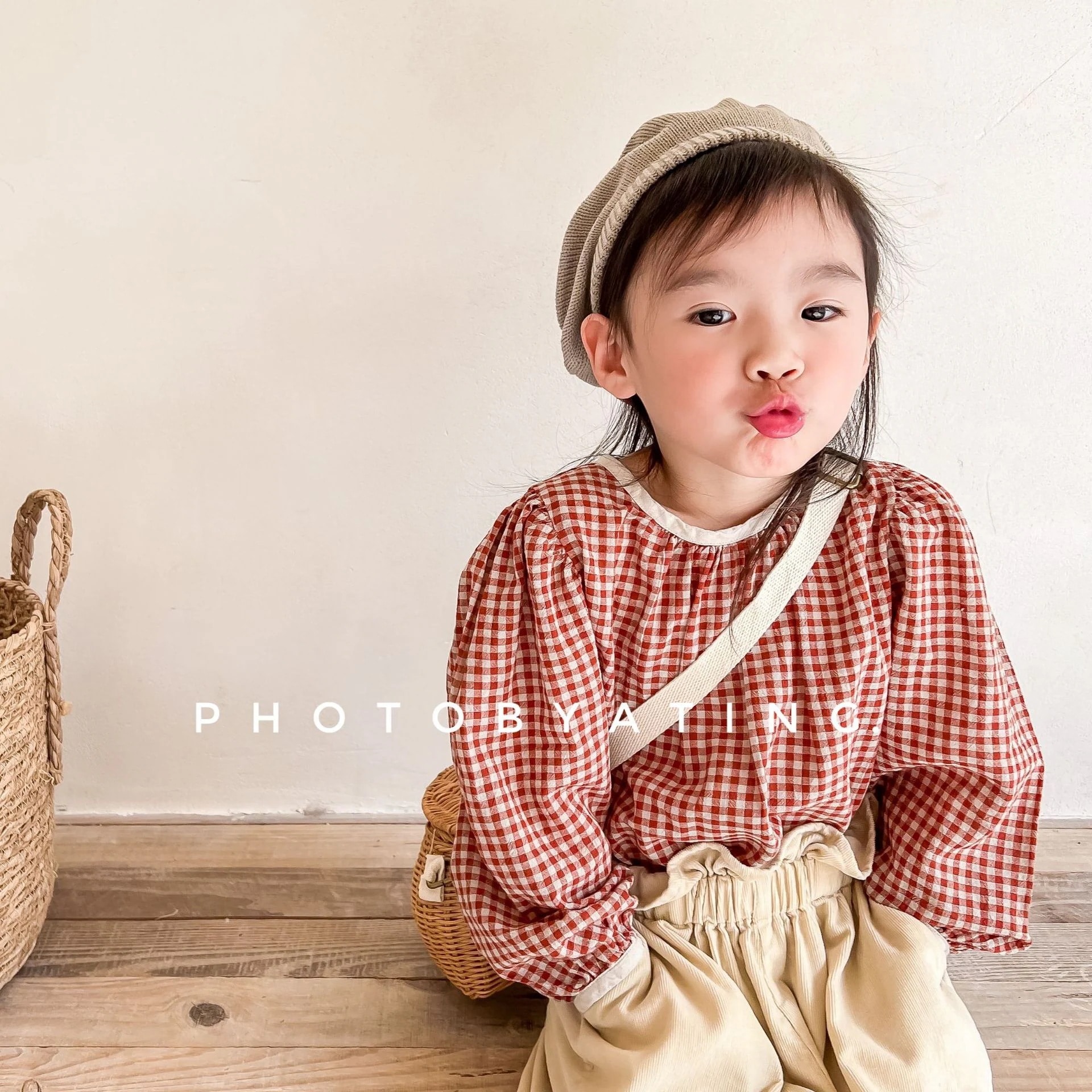 子供服の春と秋新しいトップス，女の子赤ちゃん韓国の格子縞の綿とリネンのシャツ~ベビー服の上着のコート Tシャツ ブラウス