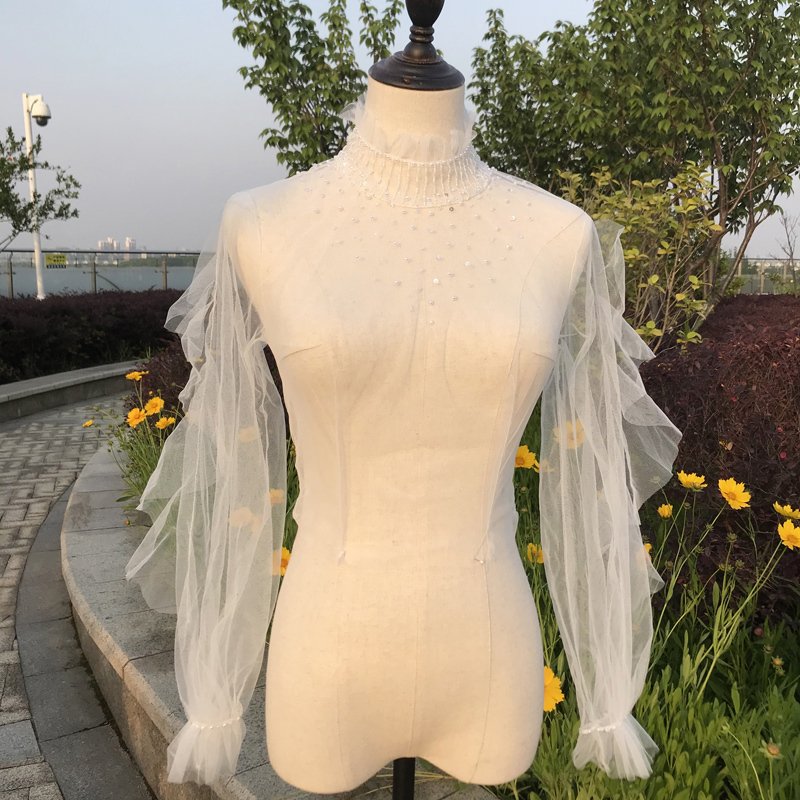 ウェディングボレロ 長袖 オフホワイト 肌色 ブライダル 花嫁 ウェディングドレスアレンジ フリル 結婚式 二次会 披露宴 お色直し パーティー