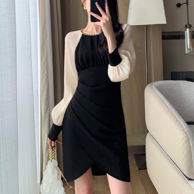 ワンピース 韓国 オルチャン 異素材ミックス チェーン ドレス ワンピ 膝丈 ミモレ丈 ミモレ 袖あり 長袖 スリム タイト 細身 ストレート ウエストマーク ラウンドネック Uネック きれい