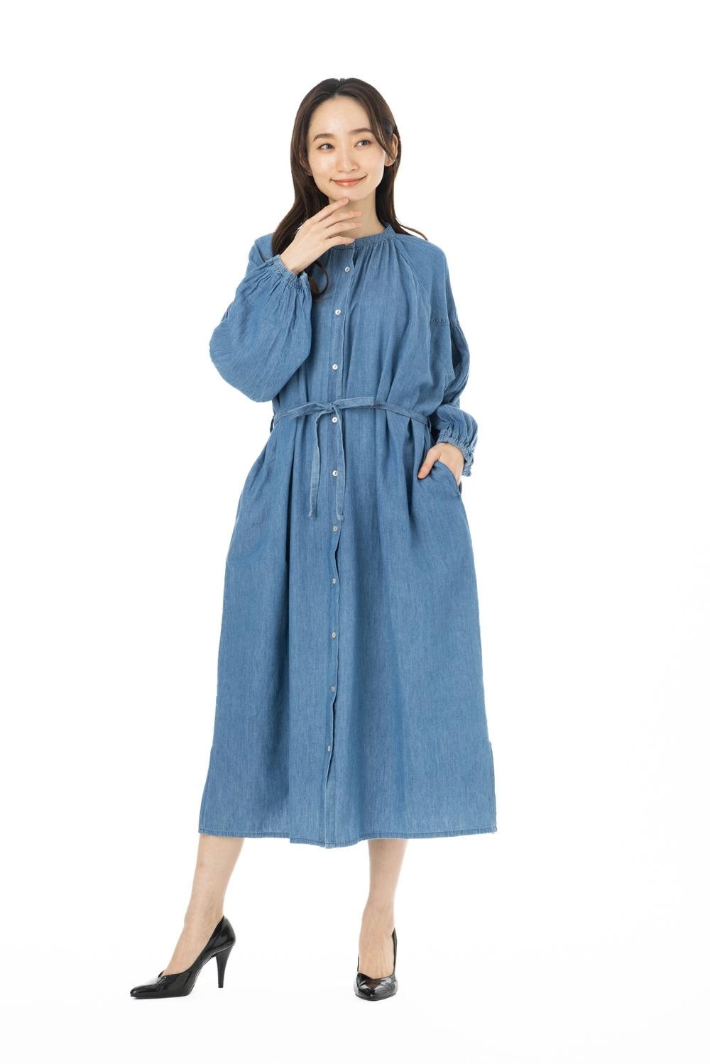 OMNES　サイズＦ 長袖 無地 シャンブレー 袖ボリュームシャツワンピース インディゴブルー長袖ロング・マキシ丈ワンピ
