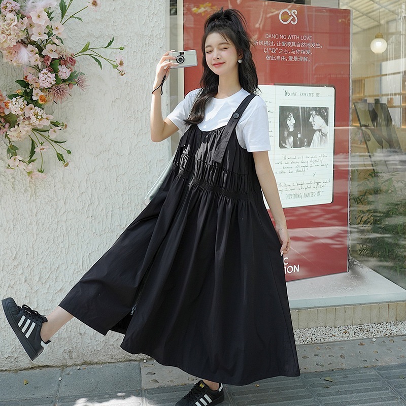 黒ストラップスカートスーツ女性夏2024気質シックなデザインセンス甘い涼しいポンピングプリーツハイウエスト細いドレス