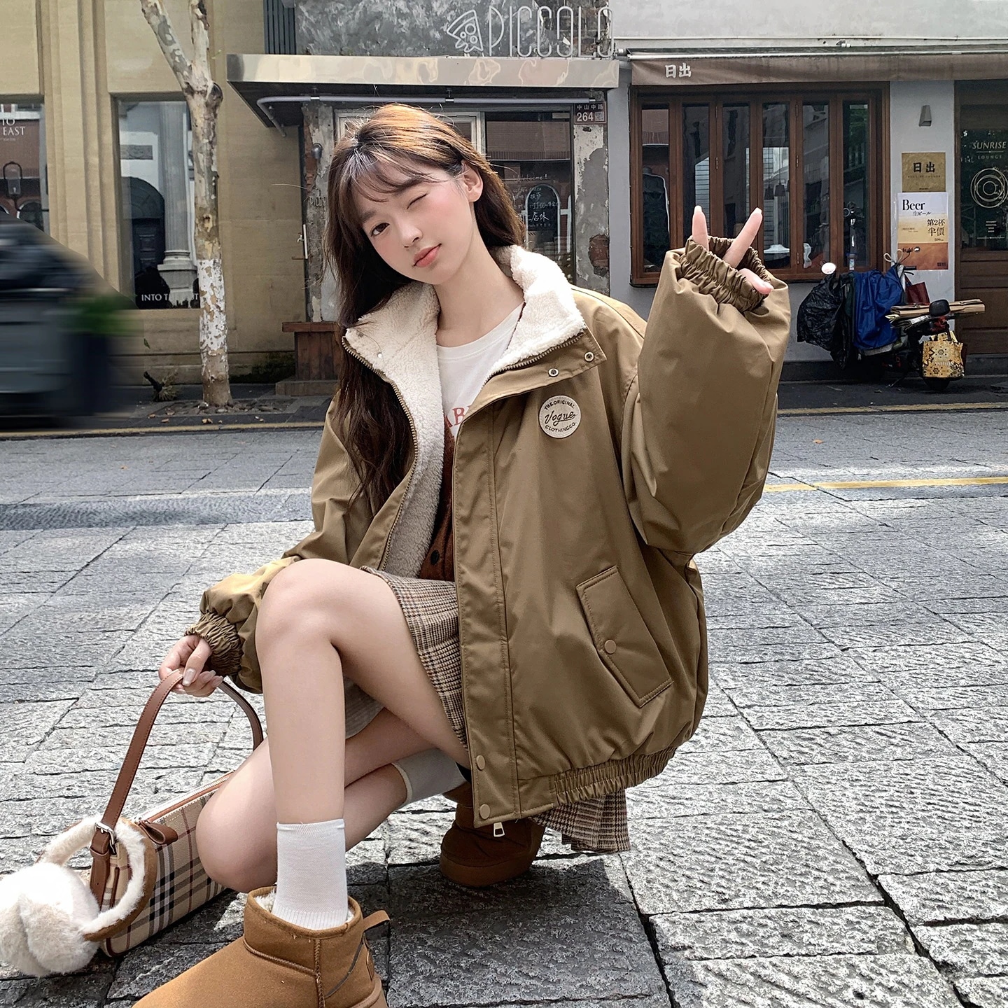 【本日の限定品】フェイクファー 厚手ラムウールフリースジャケットレディース 2025冬新作カジュアル万能 野球風綿ジャケット ファー 毛皮アウター