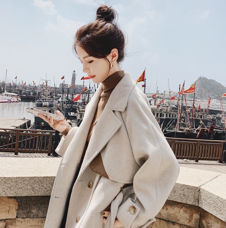 アウター コート 上着 トレンチコート ロング ロング丈 Vネック 襟付き Aライン ベルト ウエストマーク ポケット 前開き 大人可愛い シンプル カジュアル おしゃれ お洒落 かっこいい 大人女子