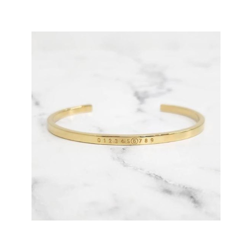 メゾンマルジェラ 24SS MM6 マルジェラロゴスリムカフブレスレットブレスレット SM7UY0054 SV0310 950 Q0EC480985