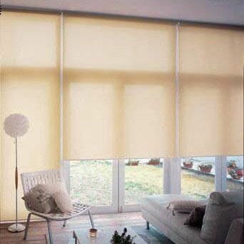 タチカワ　TIORIOティオリオ　ロールスクリーン無地防炎180x220cm　TR-3148/ペールグリーン