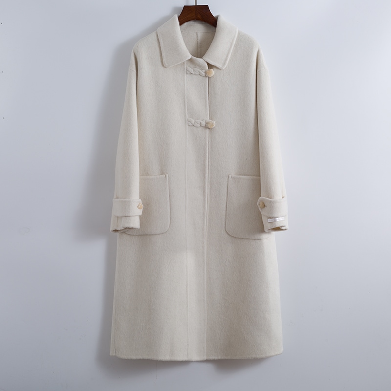 アウター コート ミディアム丈コート 長袖 襟付き 前開き デザインボタン ポケット かわいい 大人可愛い きれいめ シンプル 上品 おしゃれ かっこいい カジュアル レトロ きちんと こなれ感