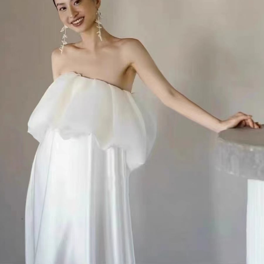 ドレス 衣装 ウエディングドレス イブニングドレス マキシドレス チューブトップ ストレート マキシ丈 バックシャン 光沢 ステージドレス 発表会 かわいい 大人可愛い きれいめ シンプル 上品