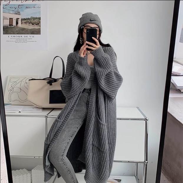 トップス デート ニットソー カーディガン 上着 白トップス ロング ロング丈 ミディアム丈 袖あり 長袖 ボリューム袖 フレアスリーブ ホルンスリーブ 萌袖 襟なし フレア セミフレア 細身 ストレ