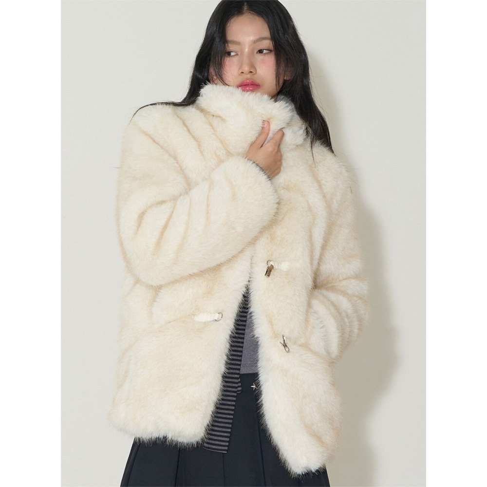 ILLIGO シアリングファージャケットアイボリー 27,730円