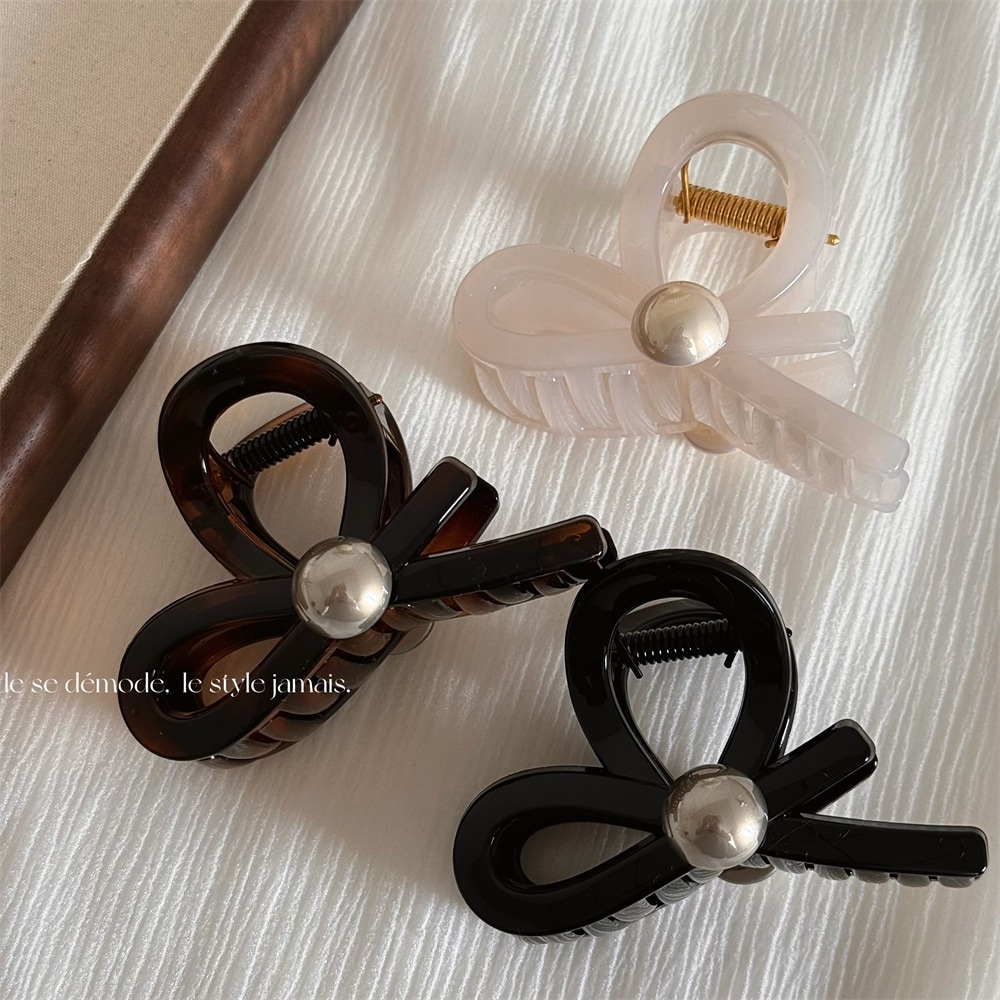 パーソナライズされたパールミディアムサイズク気質をキャッチするシンプルで絶妙なクロスヘアクインターネット有名人の後頭部サメクヘッドギア